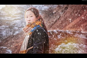 Photoshop给外景人像添加唯美的下雪效果教程