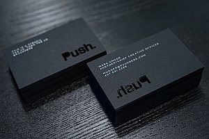 美国Mark Unger多彩的彩喷名片设计