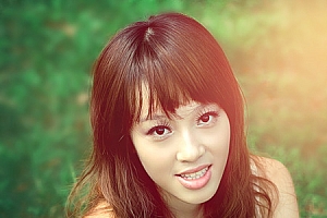 Photoshop给草地人物照片润色美化处理教程