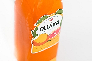 OLENKA手绘风格果汁包装设计