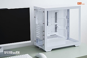 爱国者月光宝盒镜机箱:拥有两款前面板可选