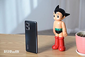 天玑8100+骁龙870+品牌情怀,外观和硬件设计一步到位