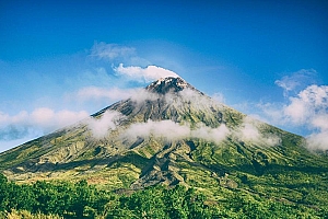 自然景色山峰唯美意境图片壁纸