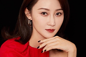 演员林鹏照片桌面壁纸