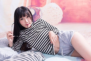 高清超萌萝莉闺房私房写真电脑桌面壁纸