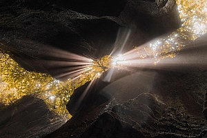 一线天阳光图片自然奇观电脑壁纸桌面