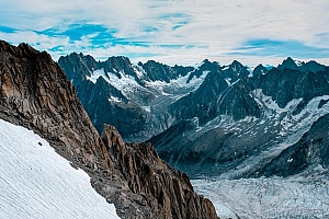 雪山唯美意境图片壁纸