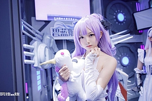 碧蓝航线独角兽校服cos高清美女壁纸