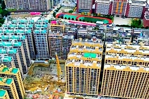 普宁市住建局回应一楼盘间距狭窄 网友:吸血鬼住的吗