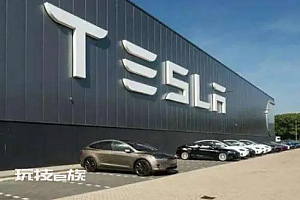 特斯拉召回超40万辆电动汽车 “刹车门”引发质疑