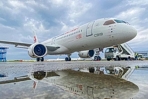 C919从上海浦东飞上海虹桥:有望2023年春载客