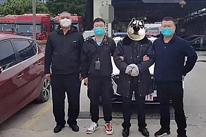 男子越狱29年被抓时在学校当保安:还是保安队长!
