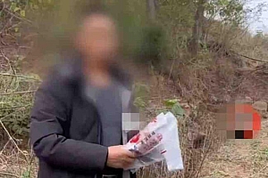 女子买全部橘子后发现大爷住洋楼:当场惊呆!