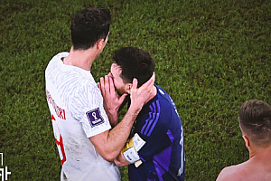 莱万向梅西道歉画面好温馨 梅西所在球队从未小组出局