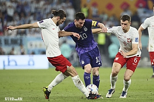 梅西错失点球阿根廷依然进攻不断 最终2比0获胜