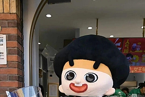 奶茶店热衷“傍大款”,益禾堂、书亦、瑞幸都在玩新营销……