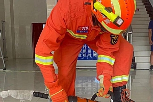 女子用网红罐存现金20万变死期:还有一个,2024年再开