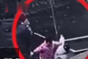 辅警放下1岁儿子转身营救落水女童 ,好父亲更是好警察