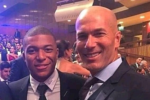 姆巴佩怼法足协主席:不尊重齐达内 体育部长动怒