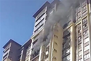 河南滑县一住户家发生爆炸2死5伤 地上满是玻璃碴