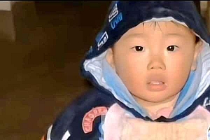 胡鑫宇曾写下:如果我不活了将会变怎样?14张照片记录胡鑫宇15年人生路