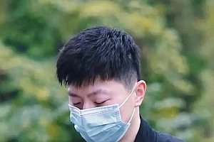 爆大冷!马龙输日乒选手,国乒五虎将4人赢球仅樊振东零封!