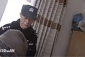 男子被亲妈怀疑偷钱报警证清白 网友:老人糊涂了,孩子不要生气