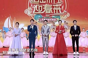 冯巩再喊“想死你们了”,倪萍冯巩春晚同台童年又回来了