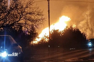 火焰高达50米!这两国间天然气管道发生爆炸:未来五年的全球五大趋势