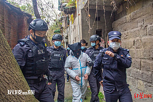 两次作案杀3人 A级通缉犯被判死刑 逃亡7年终伏法