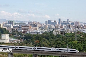 广深港高铁日出售车票上限1万张,香港至深圳、广州高铁票连续多日售罄
