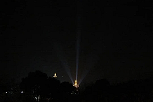 这个假期,12万一晚的酒店都被订光了