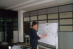 他,毕业到“黑快递”企业搞技术,一干就是20年 | 数智化的秘密