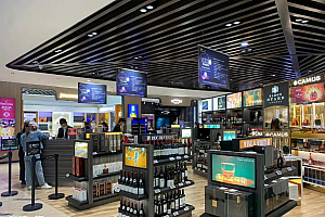 免税店@2023:冲出机场,谋划出海