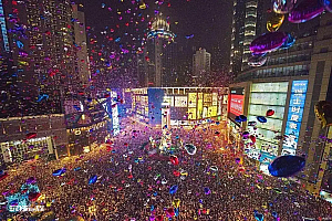 2022年,年轻人流行“报复性存钱”