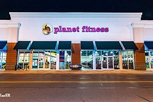 疫情逆势增长至2400家,美国平价健身房「星球健身」的绝地求生记
