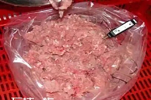 超市9块9一斤的丸子,到底用的是什么肉