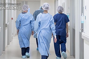 三甲主任年入250万 这收入从何而来?业内人士称有灰色收入