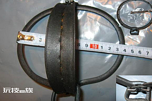 男子误入公厕外草丛遭捕兽夹“两连击”,消防:危害公共安全,放置者将承担相应法律责任!