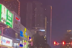 长沙凌晨1点人流量惊人,本地人表示:就那几条街这样 夜店比较多