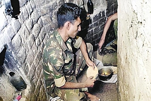 印军在中印边境撑不住了?印军官:愿后撤400米向中国换4年和平!