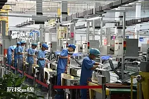 为何年轻人宁愿送快递也不进工厂 “看不上”这些?