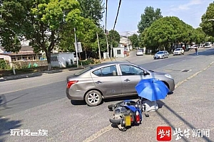 轿车转弯未礼让直行电动车发生碰撞,这种情况轿车担全责