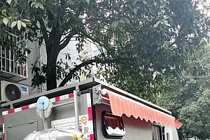 山东80岁老夫妻开三轮房车环游中国 遇到很多好心人