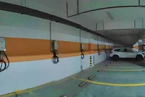 充电桩宁可闲置也不给居民用?车主无奈只能去小区外充电,最近的要6公里