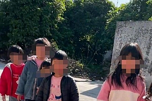 “邻居生7女1男”发布者承认造假 当地相关部门回应