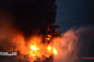 南昌一运油船爆炸事故:夜色昏暗,火势非常剧烈!