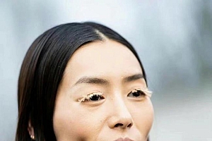 刘雯时装周走秀气场全开 姐姐杀疯了