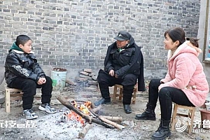 11岁男孩独乘列车2天跨省返校 乘务组全程守护小候鸟