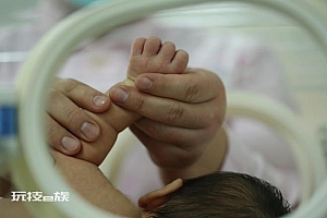 担心被降薪、辞退 影响升职加薪“隐孕”成一些职场女性的无奈选择 打造生育友好型职场环境势在必行